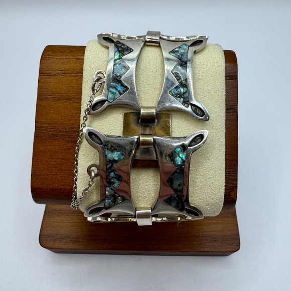 Vintage Taxco Mexican 925 Sterling inlaid with Abalone brutalist bracelet. - Picture 3 of 10